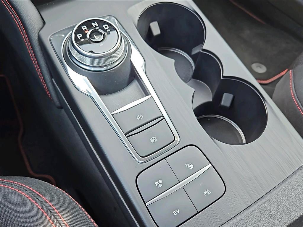 Ford Kuga ST-Line X billede 14