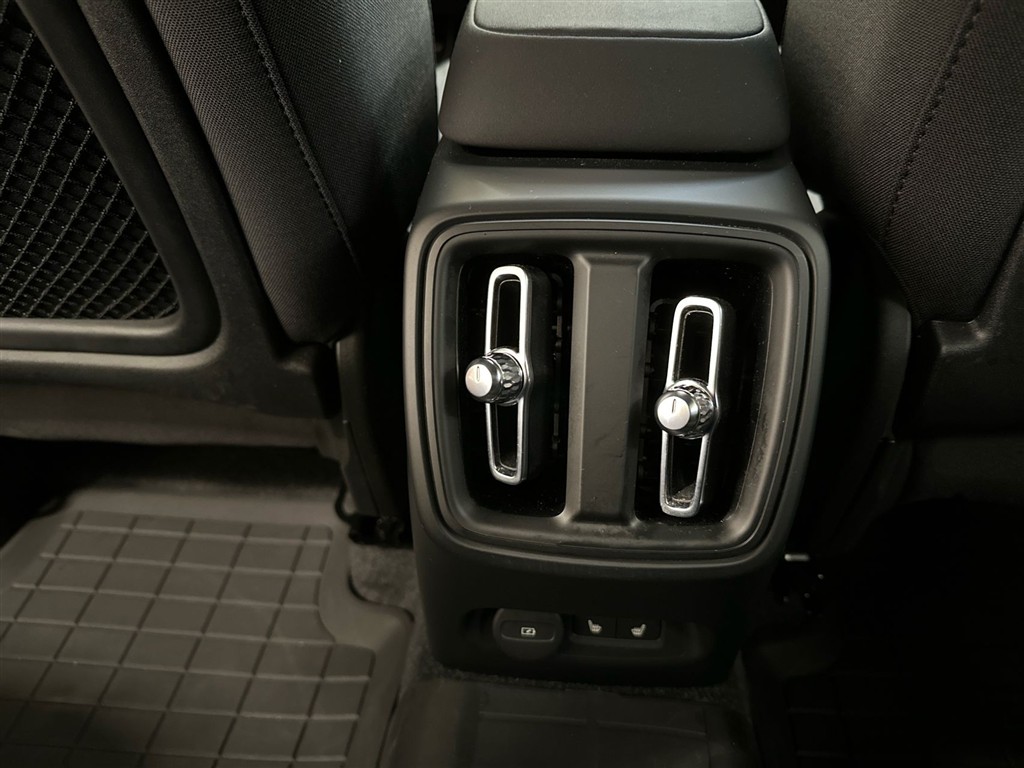 Volvo XC40 Core billede 22