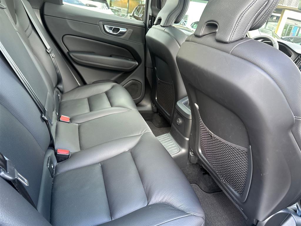 Volvo XC60 Plus billede 13