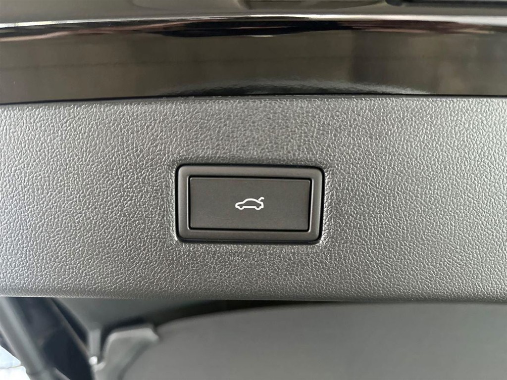 Ford Explorer UR Premium billede 6