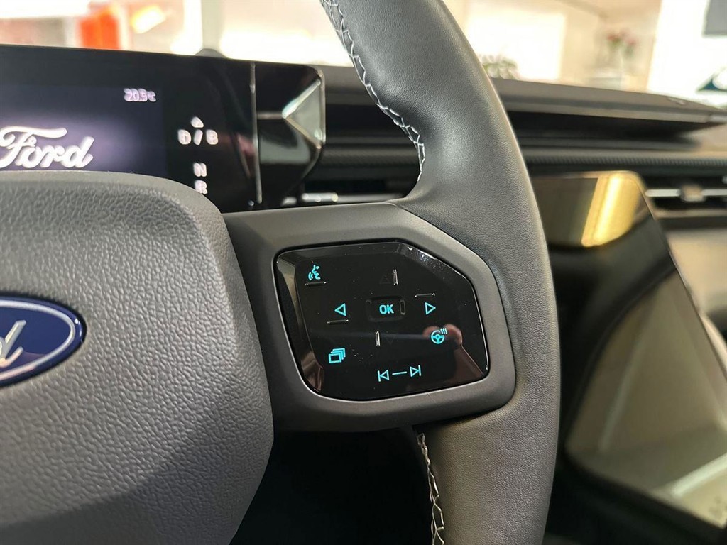 Ford Explorer UR Premium billede 14