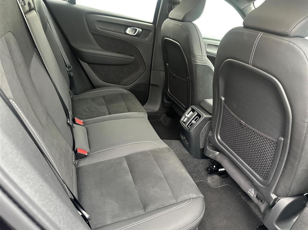 Volvo EC40 Black Edition billede 14