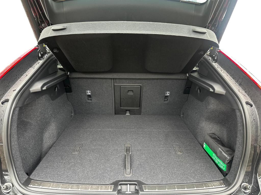 Volvo EC40 Black Edition billede 15