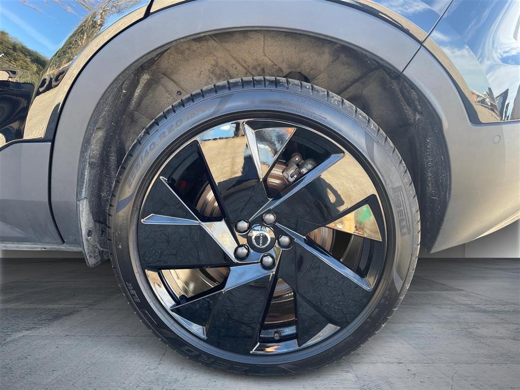 Volvo EC40 Black Edition billede 8