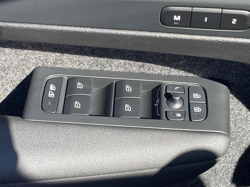 Volvo EC40 Black Edition billede 14