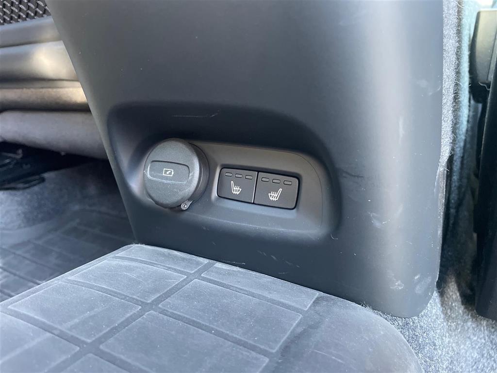 Volvo EC40 Black Edition billede 19