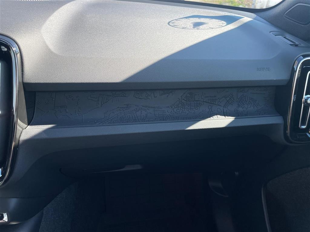 Volvo EC40 Black Edition billede 24