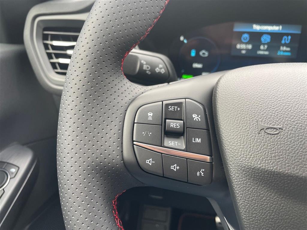 Ford Kuga ST-Line X billede 16