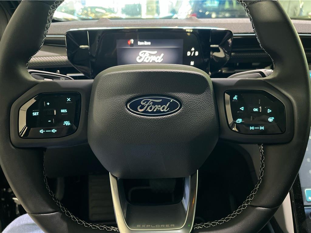 Ford Explorer UR Premium billede 12