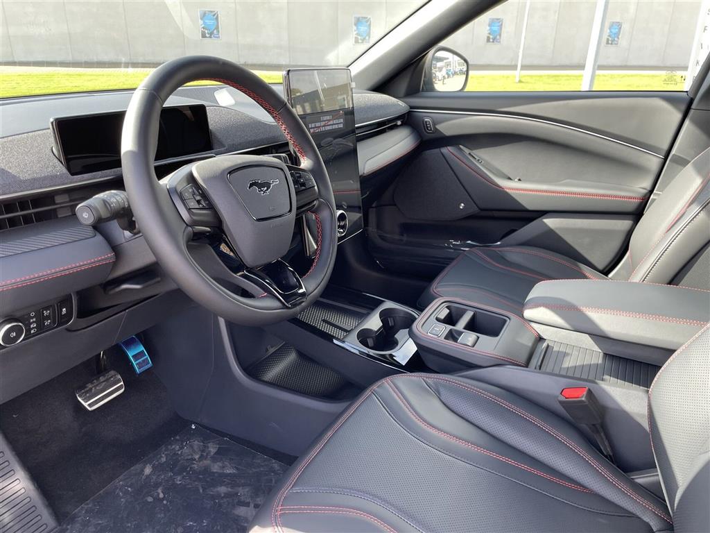 Ford Mustang Mach-E UR Premium billede 4