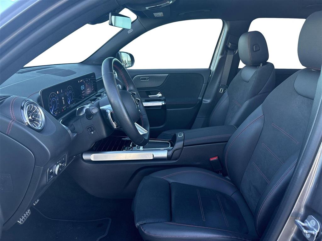 Mercedes-Benz EQB 300 AMG Line billede 5