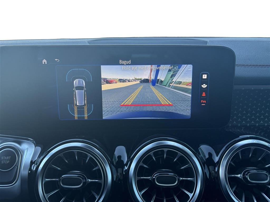 Mercedes-Benz EQB 300 AMG Line billede 9