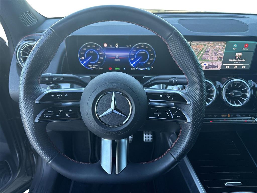 Mercedes-Benz EQB 300 AMG Line billede 13