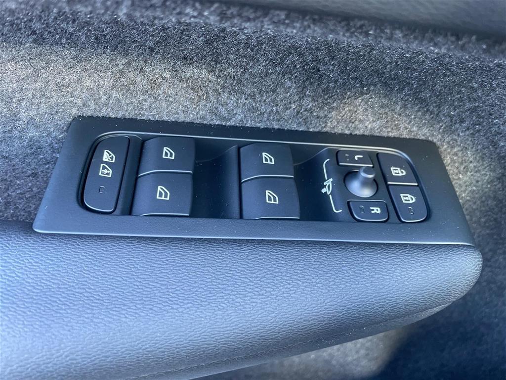 Volvo EX40 Black Edition billede 17