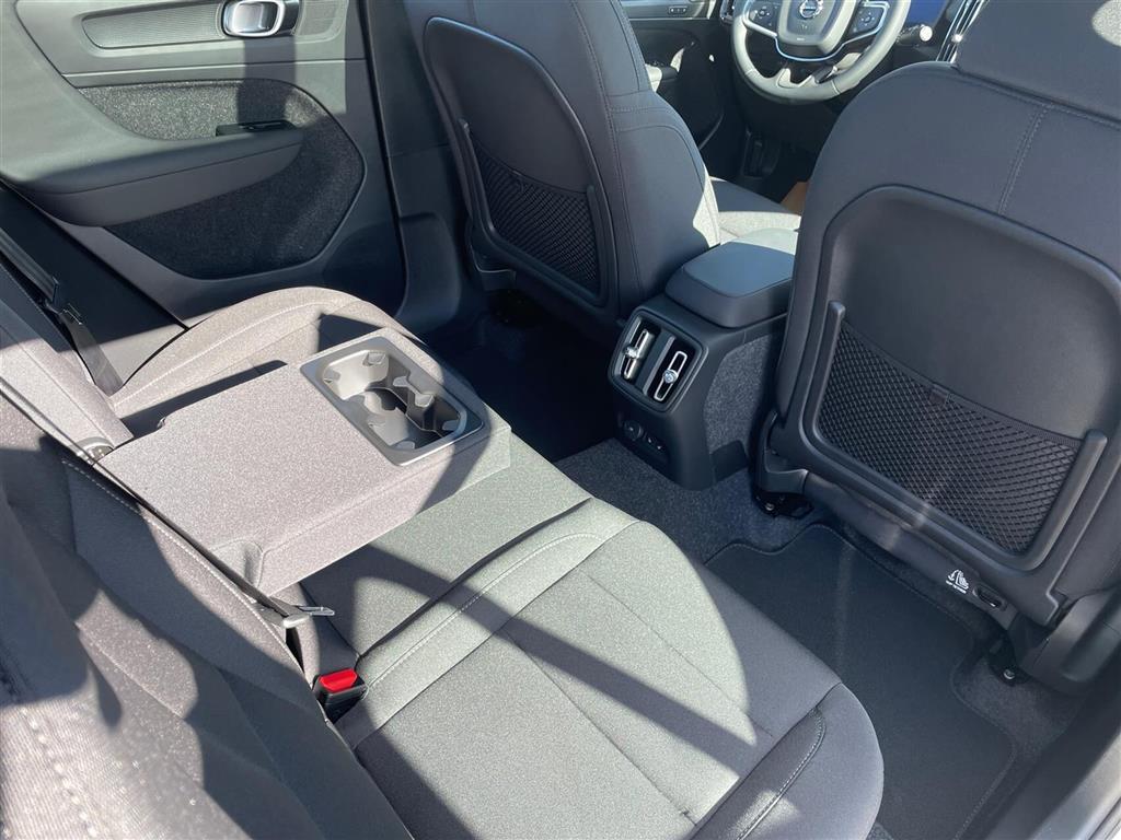 Volvo EX40 Black Edition billede 30