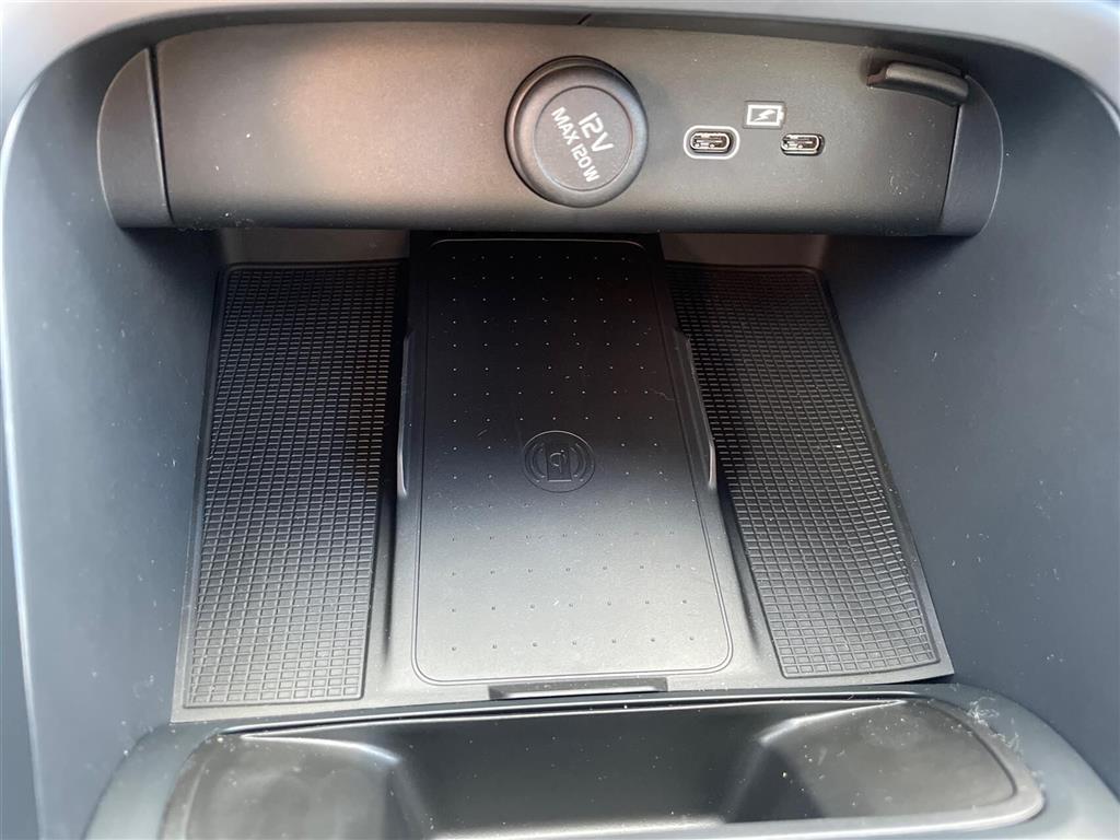 Volvo EX40 Black Edition billede 33