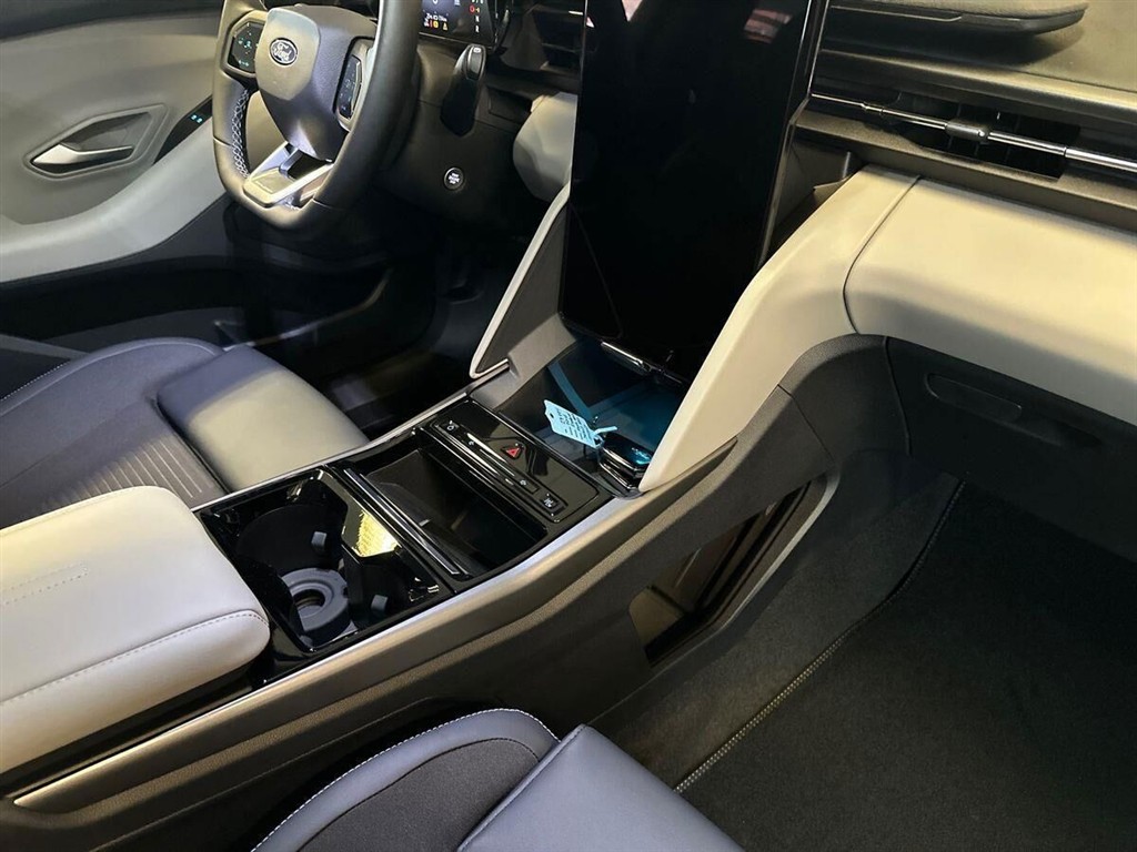 Ford Explorer UR Select billede 12