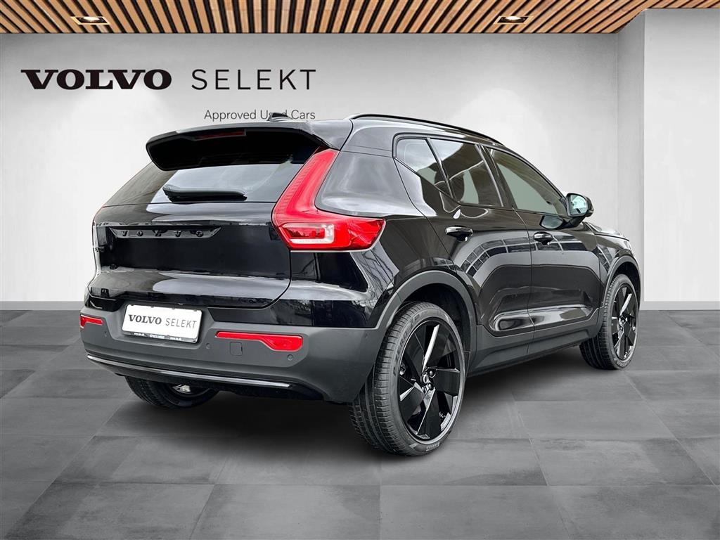 Volvo EX40 Black Edition billede 2