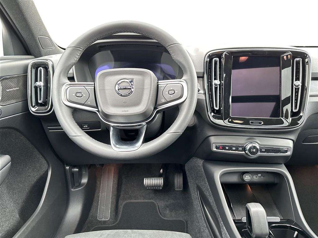 Volvo EX40 Black Edition billede 12