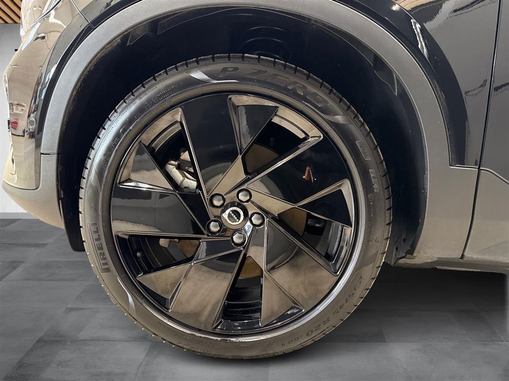 Volvo EC40 Black Edition billede 10