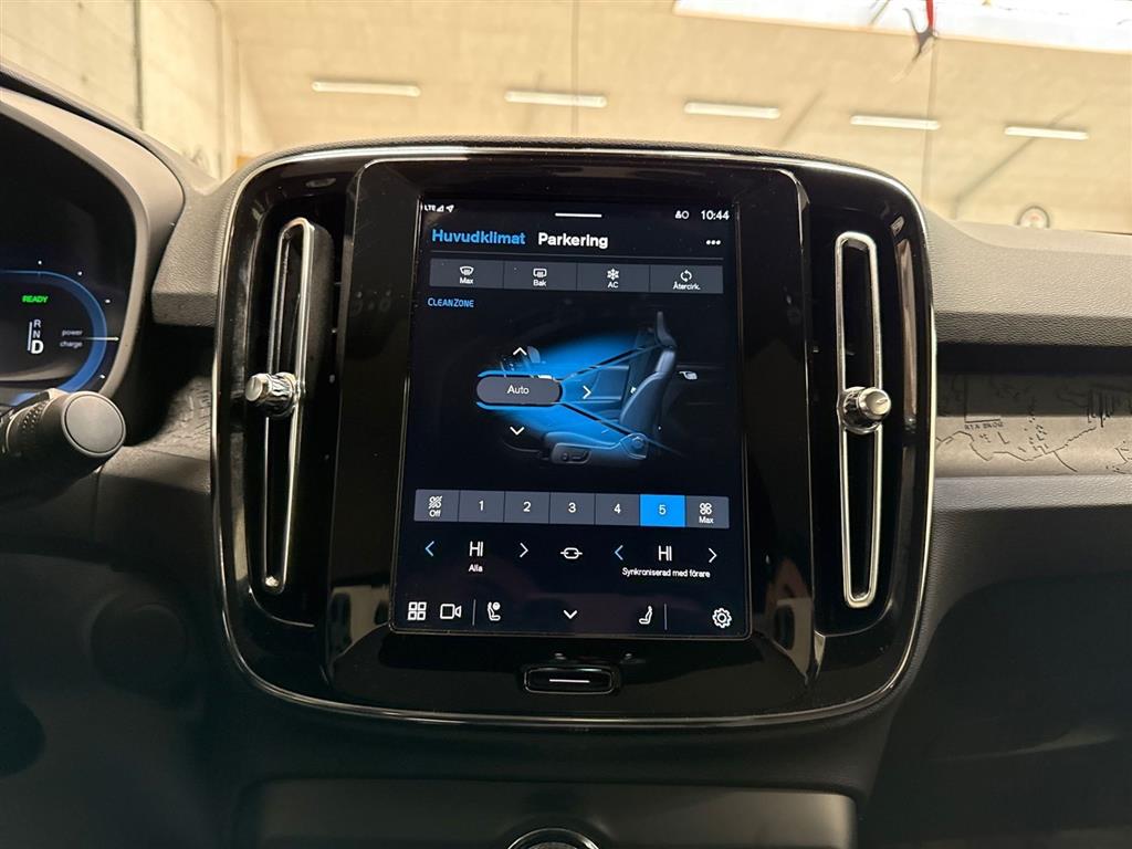 Volvo EC40 Black Edition billede 13