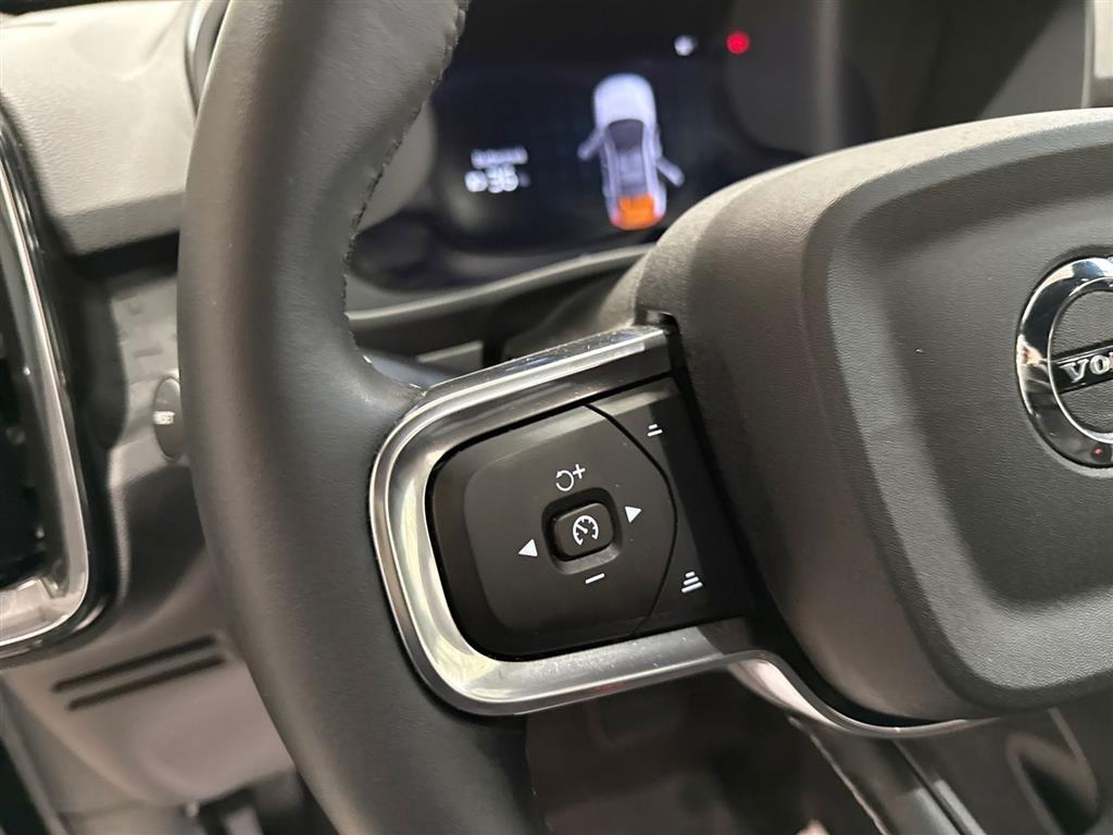 Volvo EC40 Black Edition billede 19