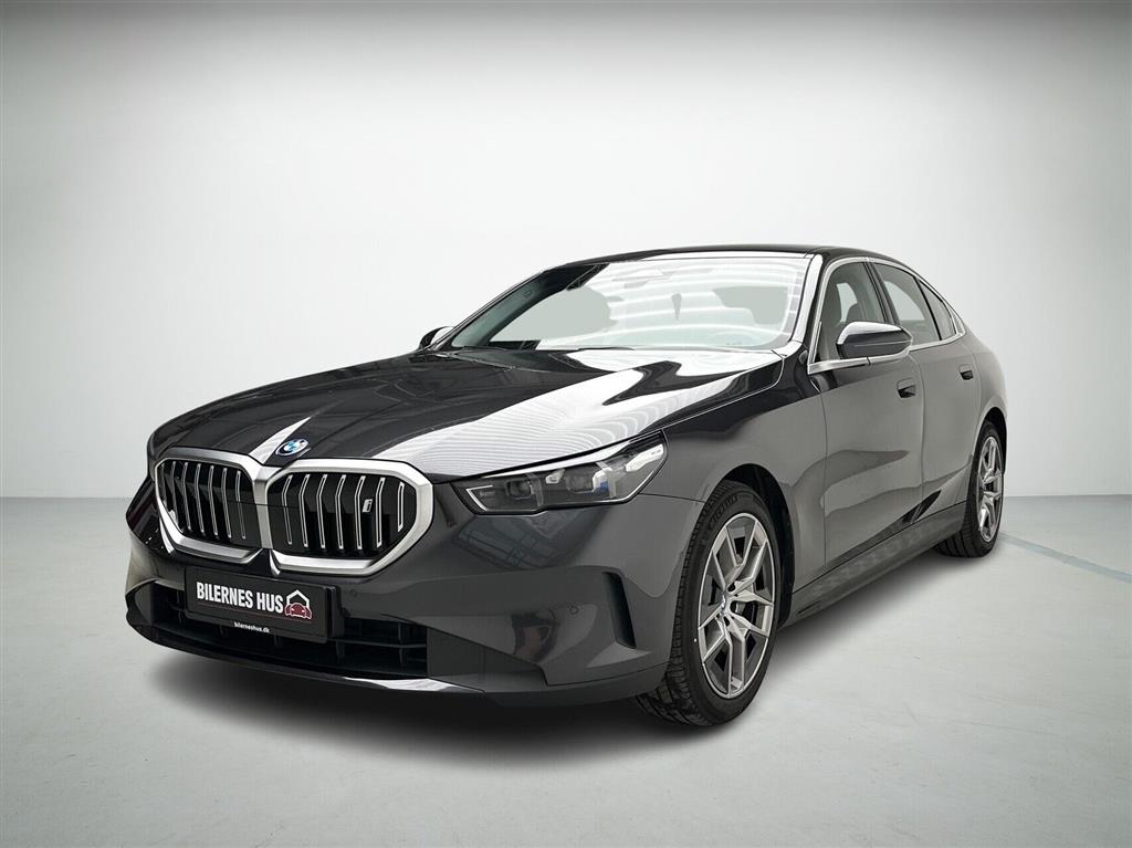 BMW i5 Sport Line