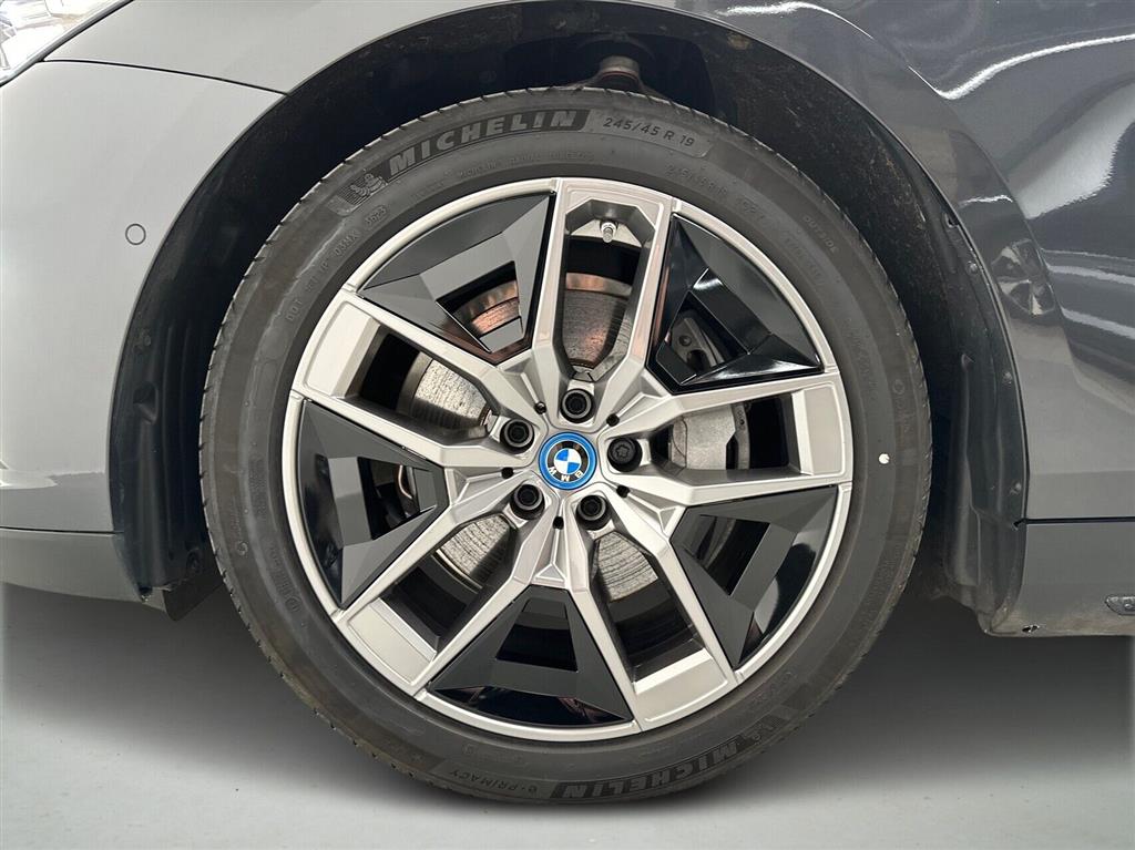 BMW i5 Sport Line billede 10