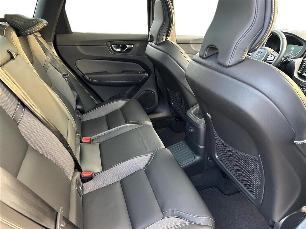 Volvo XC60 Black Edition billede 14