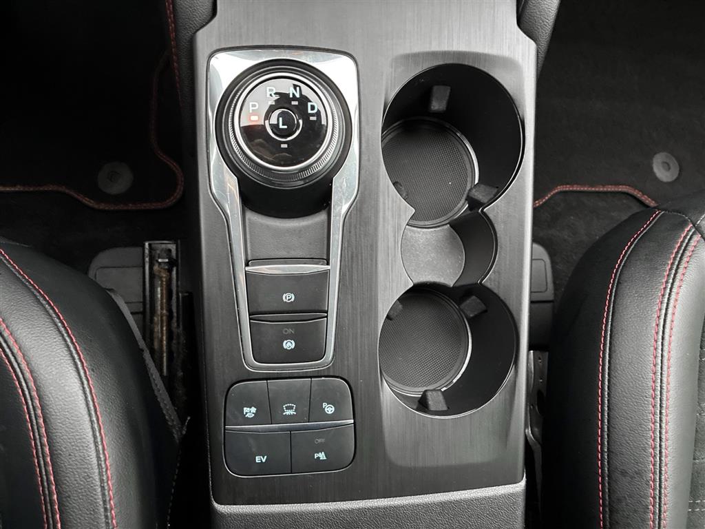 Ford Kuga ST-Line X billede 19