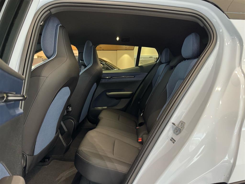 Volvo EX30 Plus billede 8