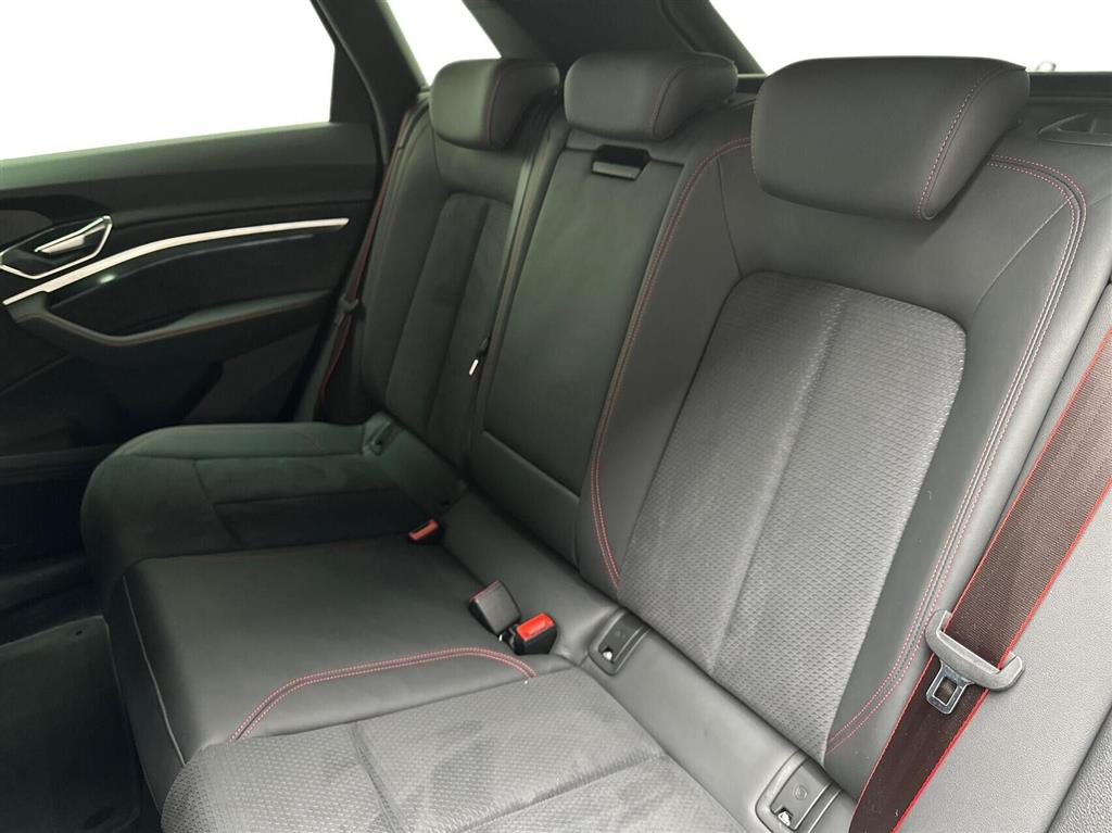 Audi Q8 S Line billede 14