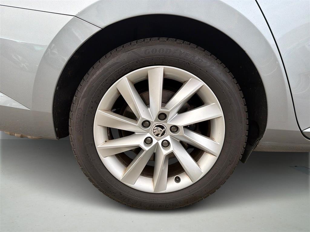 Skoda Superb Business Executive billede 8