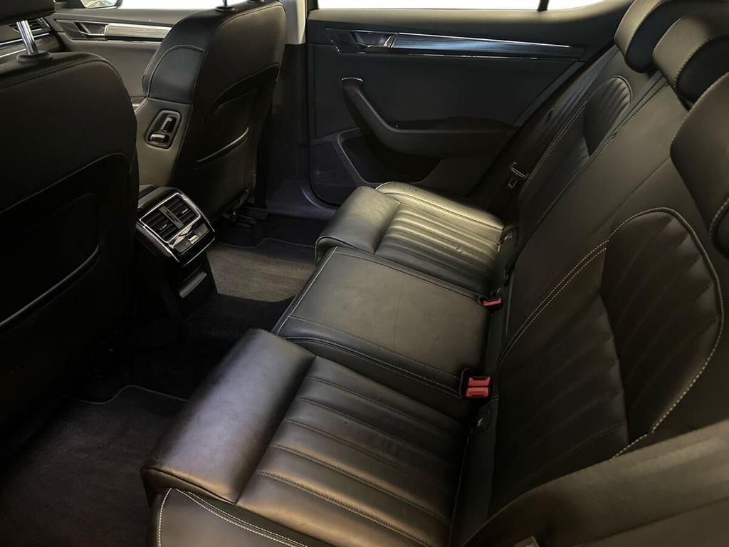 Skoda Superb Business Executive billede 17