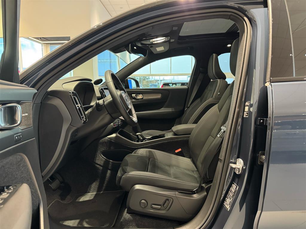 Volvo EX40 Black Edition billede 6