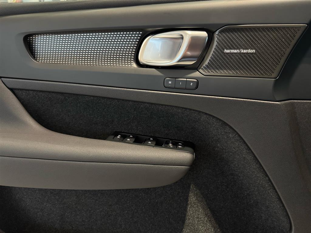 Volvo EX40 Black Edition billede 21