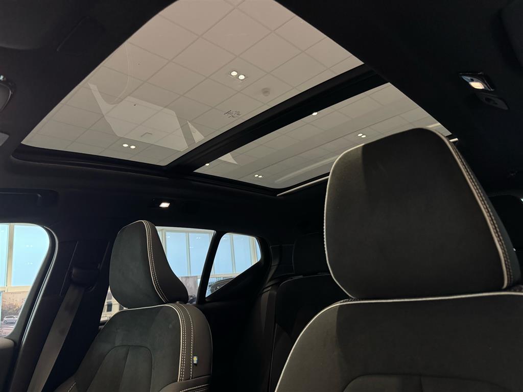 Volvo EX40 Black Edition billede 22