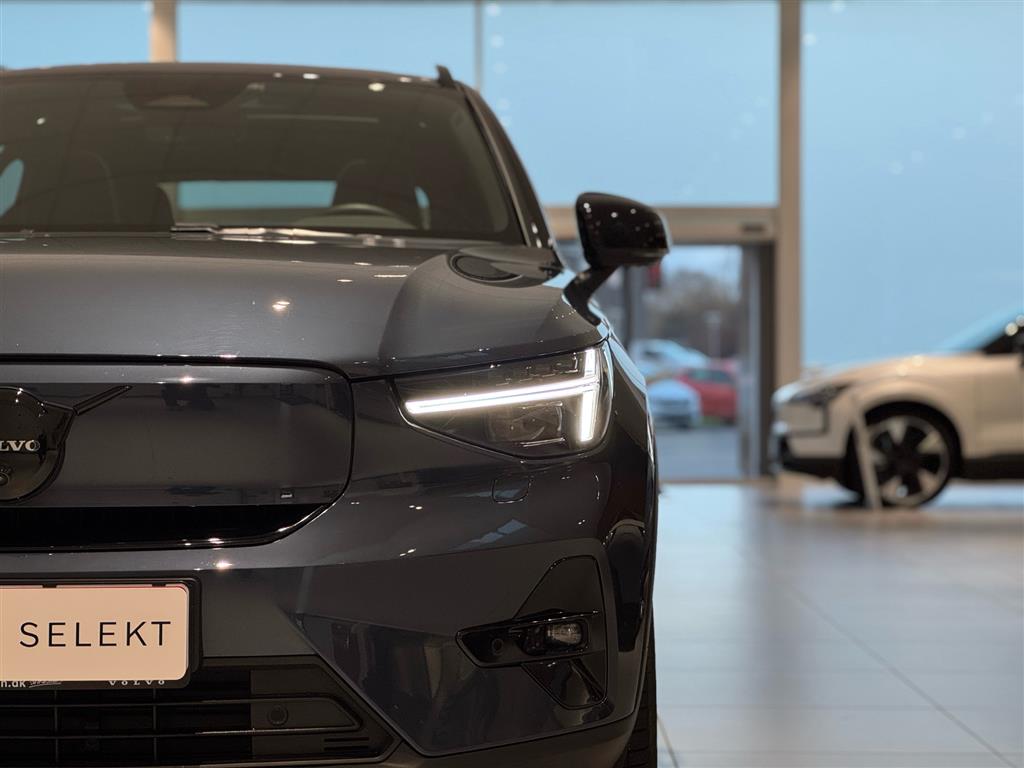 Volvo EX40 Black Edition billede 23