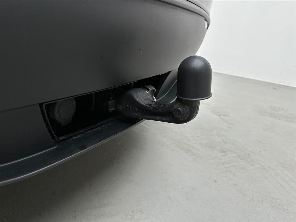 Tesla Model Y Long Range billede 21