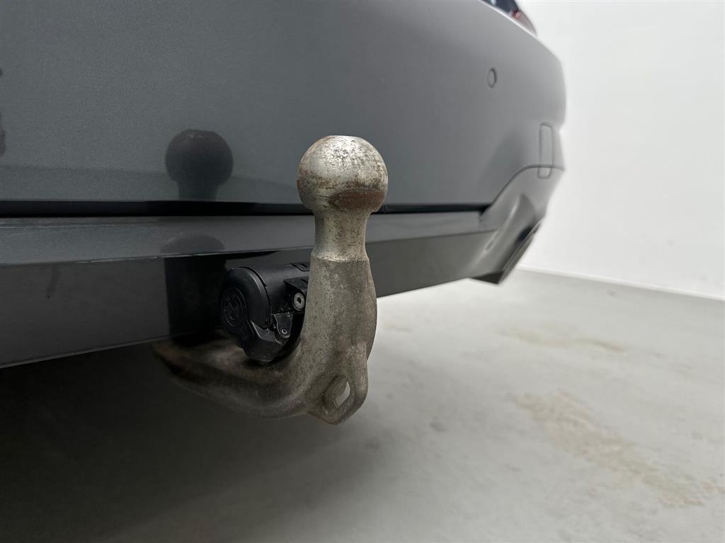 BMW 330e M-Sport billede 19