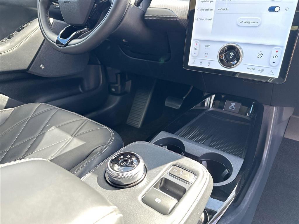 Ford Mustang Mach-E SR billede 13