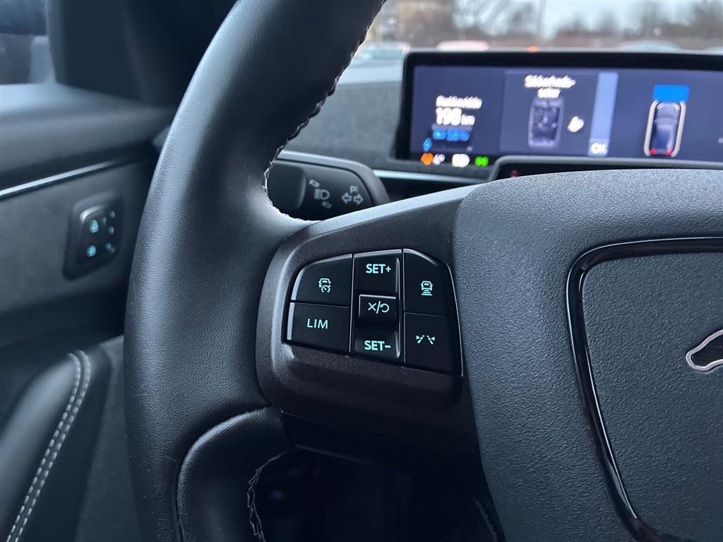 Ford Mustang Mach-E UR billede 17