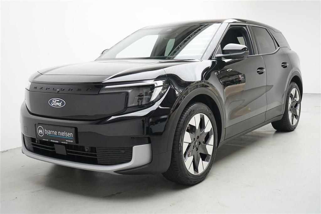 Ford Explorer UR Premium