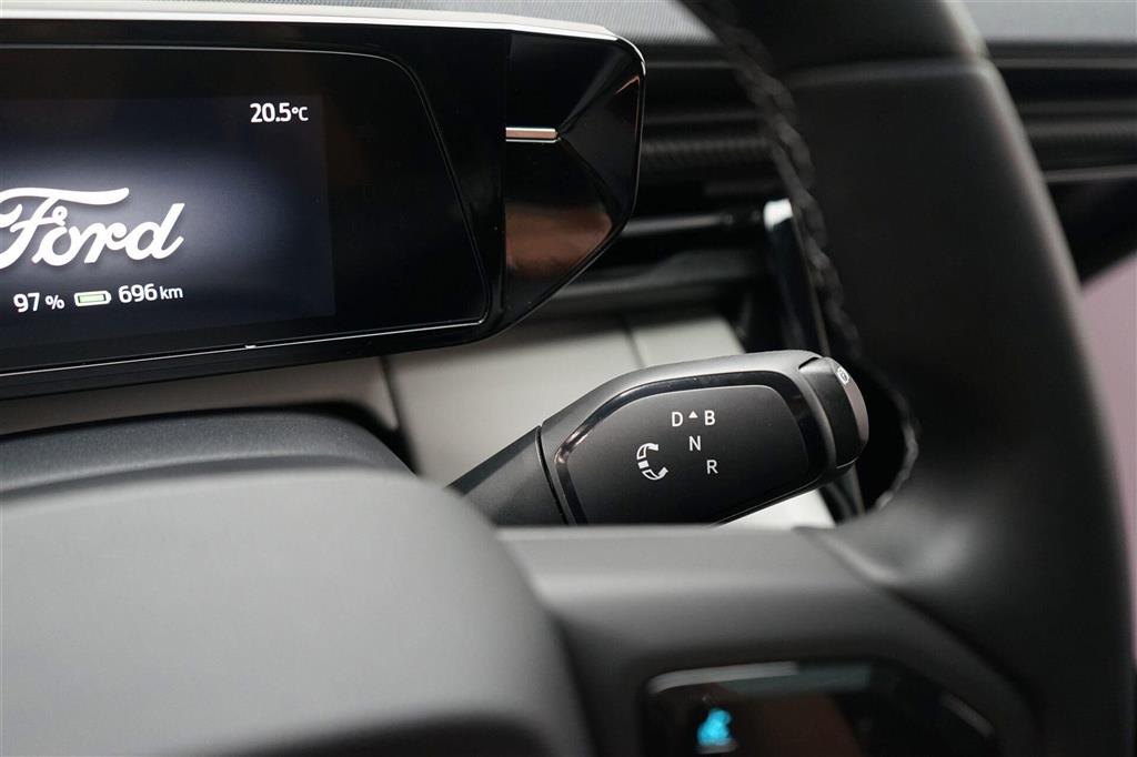 Ford Explorer UR Premium billede 10