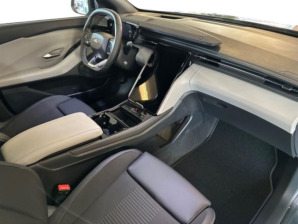 Ford Explorer UR Premium billede 10