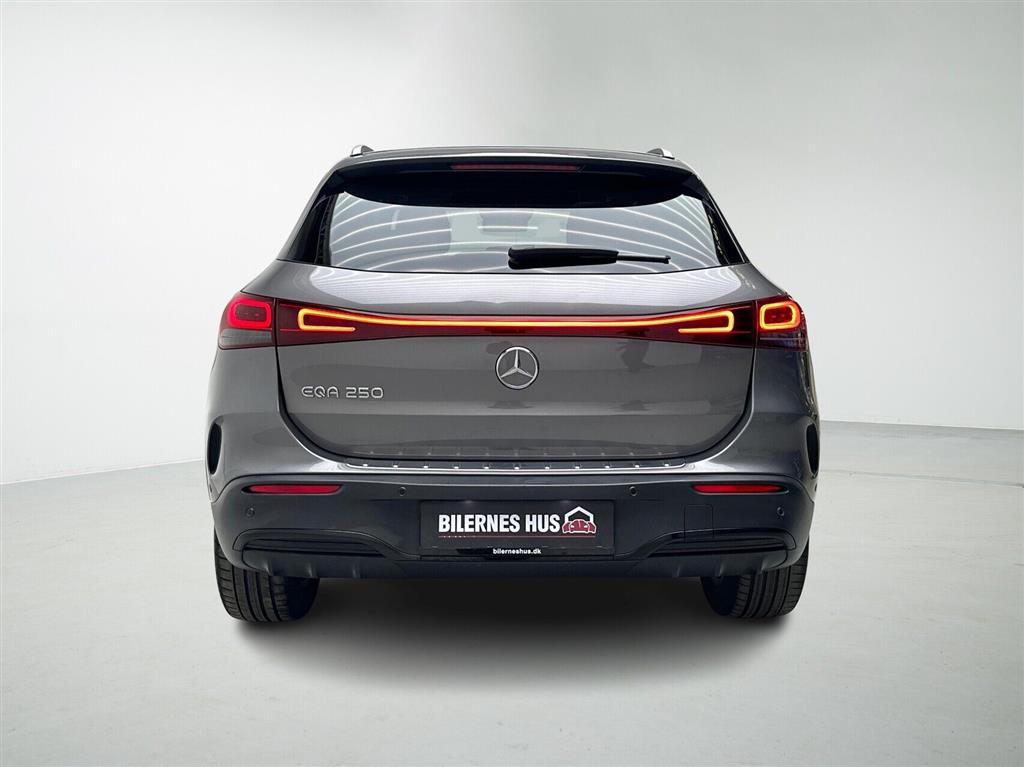 Mercedes-Benz EQA 250 AMG Line billede 8