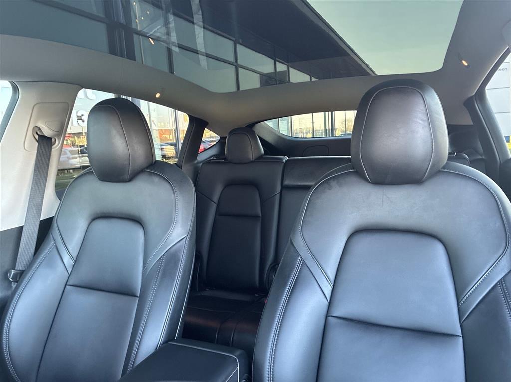 Tesla Model Y Long Range billede 19