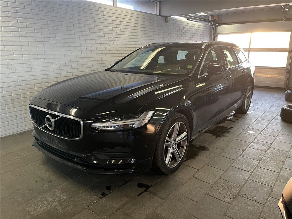 Volvo V90 Momentum