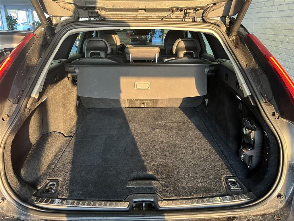 Volvo V90 Momentum billede 3