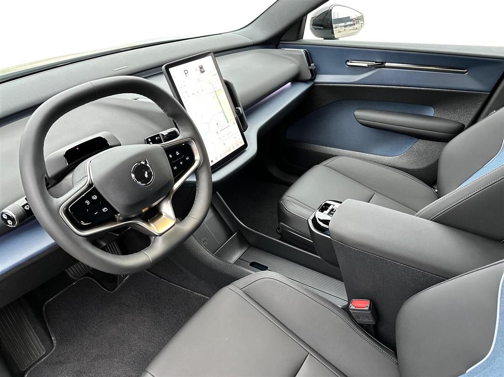 Volvo EX30 Black Edition billede 3